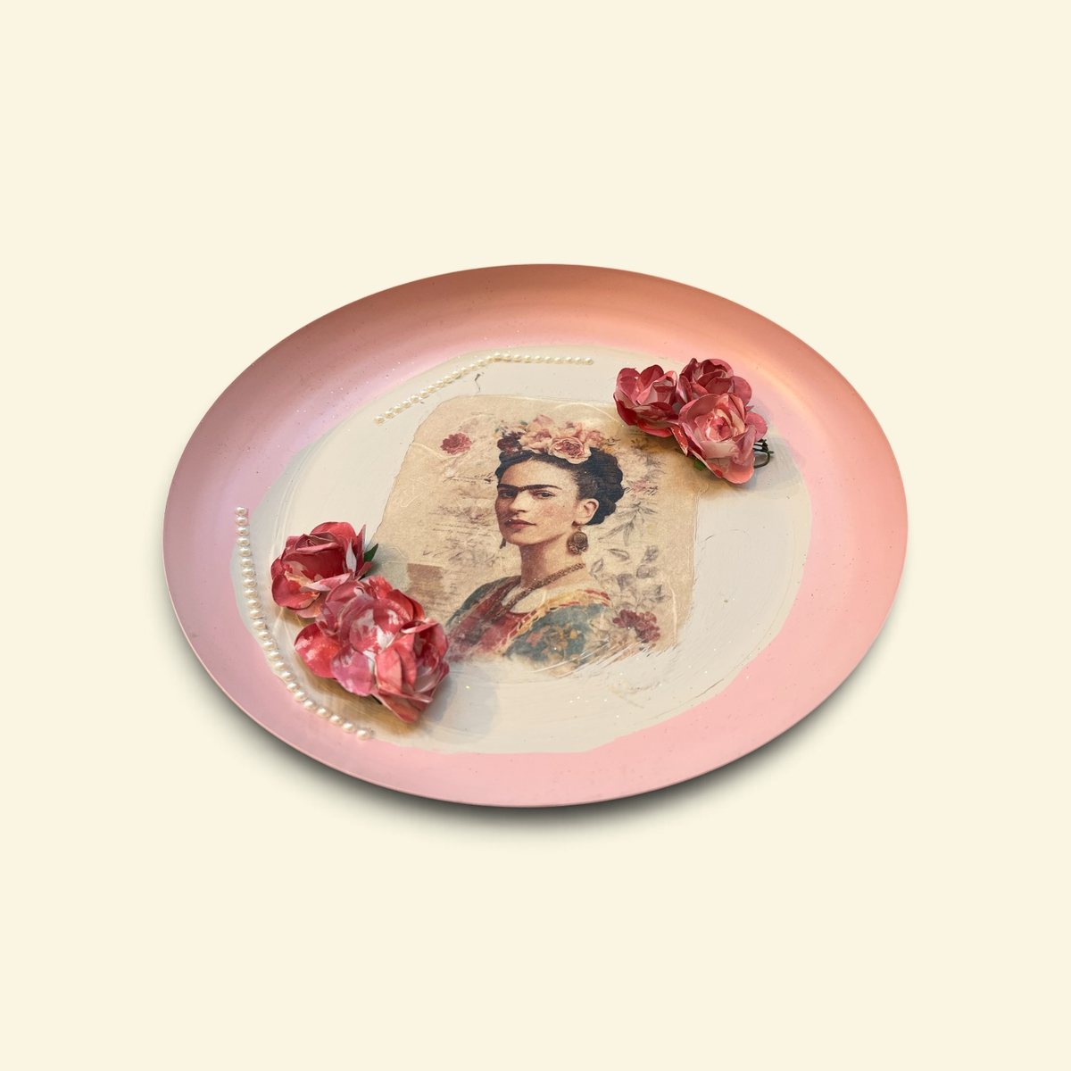Frida dulce – ovaler rosa Teller mit Frida-Motiv und Rosen