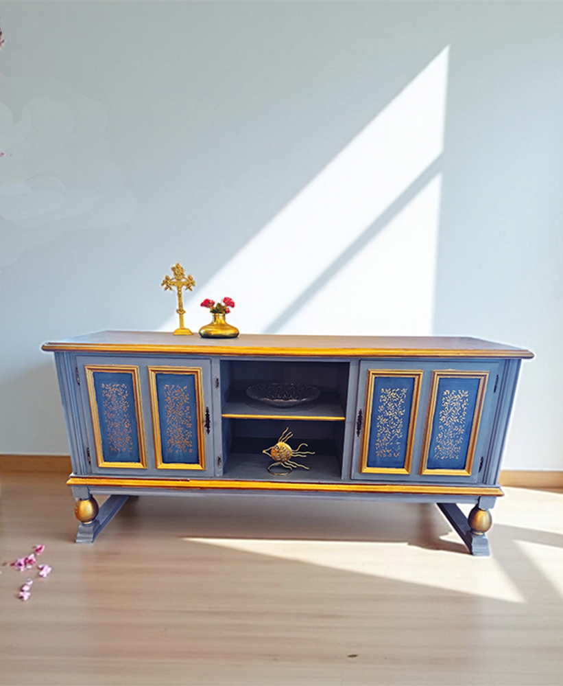 Barock & Bold – Sideboard mit Goldakzenten